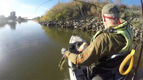 San Joaquin River Bass Fishing Youtube