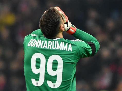 Papere Reina E Il Psg Per Donnarumma Non C Mai Pace