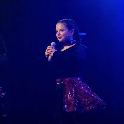 jemma davies performer actor dancer singer stageagent