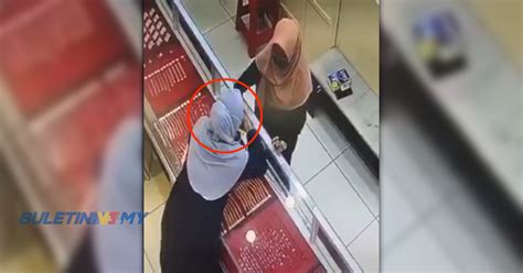 Polis Buru Wanita Berjubah Cuba Rompak Kedai Emas Buletin Tv Malaysia