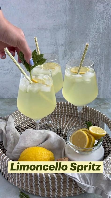 Limoncello Spritz A Lemon Prosecco Cocktail Recipe Summer