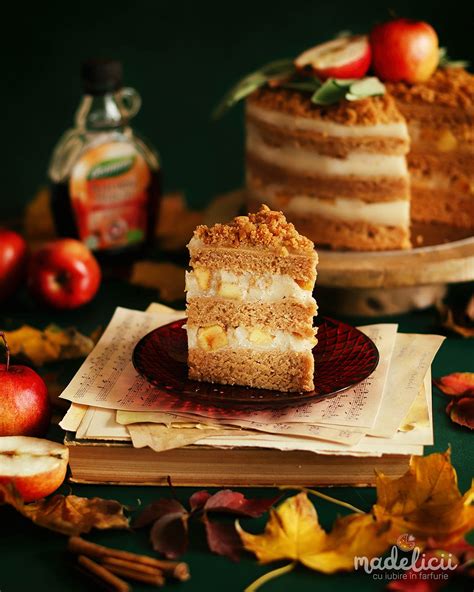 Tort De Post Cu Mere Crema De Vanilie Si Sirop De Artar Madelicii Ro