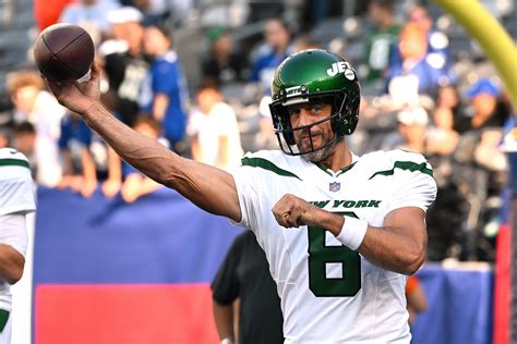 Aaron Rodgers throws unreal touchdown in Jets' preseason win