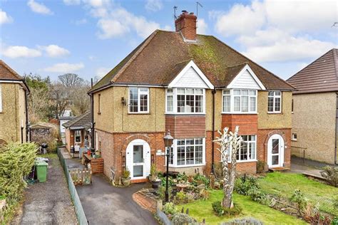 Bed Semi Detached House For Sale In Bell Hill Petersfield Hampshire