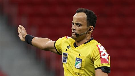 CBF divulga escala de arbitragem completa para clássico Flamengo x