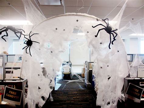 Office Halloween Decorations Cubicle Diy