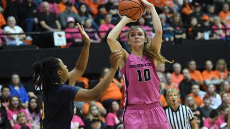 South Salems Katie Mcwilliams Steps Up To Score For Oregon State