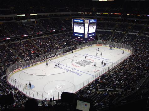 File Verizon Center Caps Vs Pens