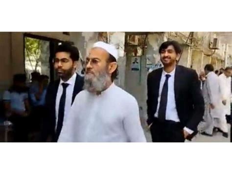 غیر شرعی نکاح کیس میں مفتی سعید نے حلفیہ بیان قلمبند کروا دیا عمران خان