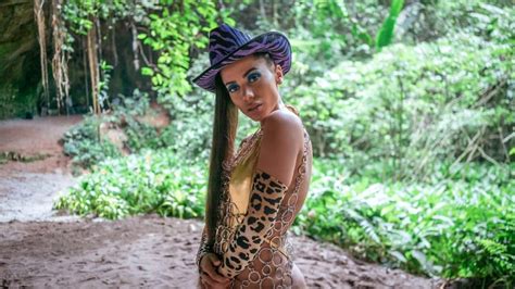 Anitta Faz Segredo Sobre Novo Clipe Saiba Quando A Cantora Deve Lan Ar