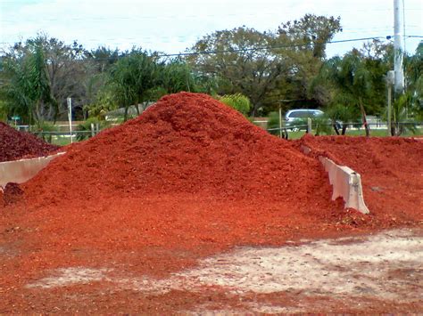 Red Mulch Red Pine Mulch