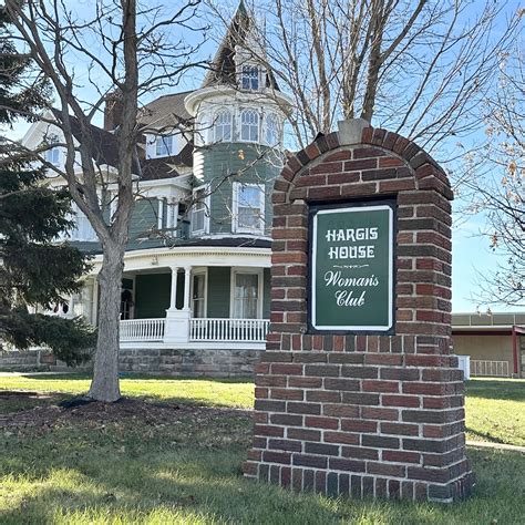 Dedicated Funeral Planning Services at All Faiths Funeral Home 19