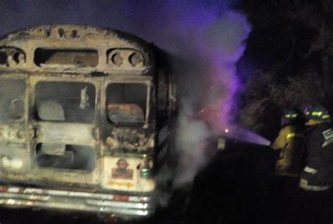 Bus De La Ruta Lleno De Pasajeros Se Incendia En Carretera A Santa Ana