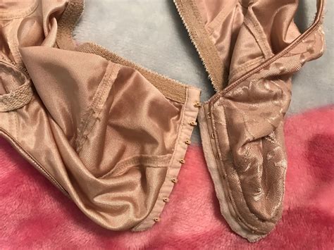 JMS Just My Size 42DD Nude Beige 1105 Front Clasp Wir Gem