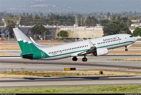 N916NN American Airlines Boeing 737 823 WL Photo By Urs Hess ID