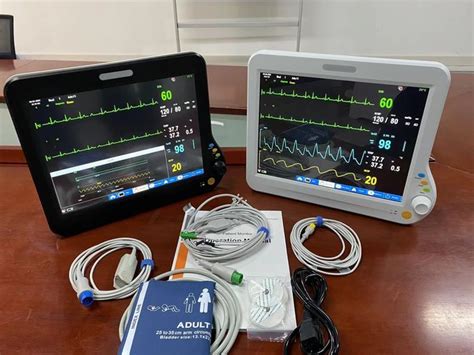 Multi Parameter Portable Vital Monitoring Device For Hospital Ambulance