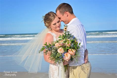 Why Hire a Professional Beach Wedding Photographer - Florida Beach Weddings