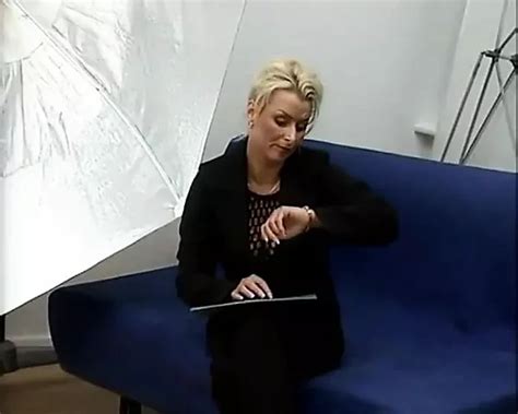 Alemãs milf atrizes pornô experimenta para se tornar a mais famosa em
