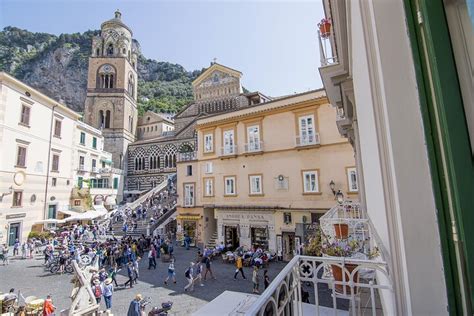 Dagtrip Naar Positano Amalfi En Sorrento Vanuit Napels Hellotickets