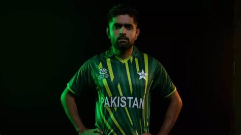 Icc T World Cup Ex Pakistan Star Compares Team S New Jersey To