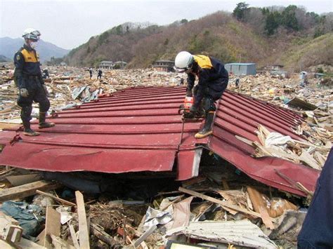 「忘れられない光景」二つの被災地で救助活動 機動隊員の覚悟 毎日新聞