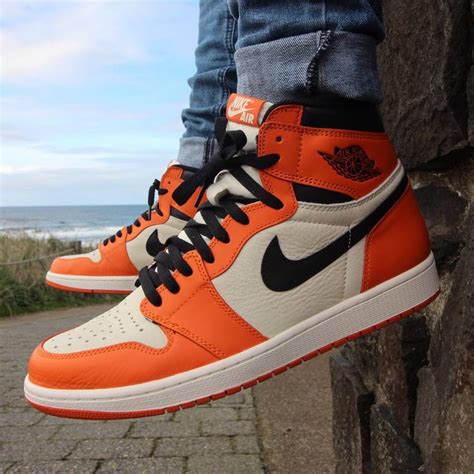 Air Jordan 1 Retro High OG Shattered Backboard Away Air Jordan