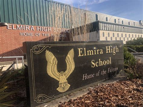 Students attend class in person at Elmira High School for first time in months | KVAL