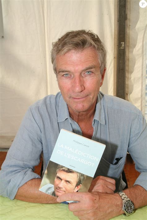 Philippe Caroit Lors Du Me Salon Du Livre De Cosne Sur Loire Le