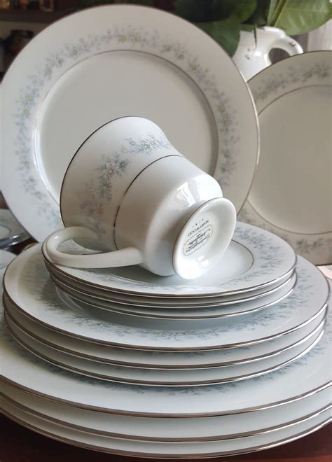 Complete Noritake Marywood China Set Service For 8 40 Etsy In 2021