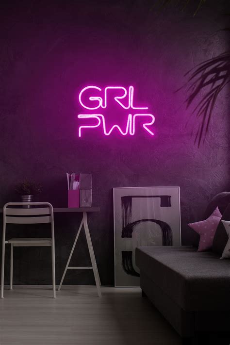 Neon Graph Girl Power Led Dekoratif Duvar Aydınlatması Neon Duvar