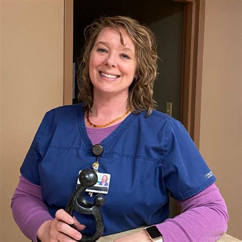 Jennifer Stewart Rn Receives Daisy Award Monument Health