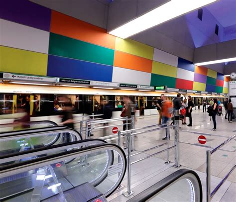 Línea cuatro del metro de Budapest