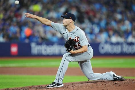 Tigers Starting Pitcher Breaks Bone In Foot