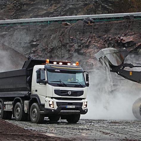 Self Driving Volvo Fmx Truck Is World First Bigwheelsmy