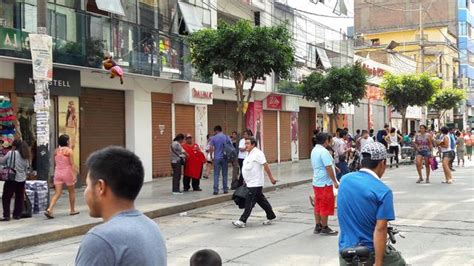 La Victoria comerciantes cierran galerías en Gamarra por temor a