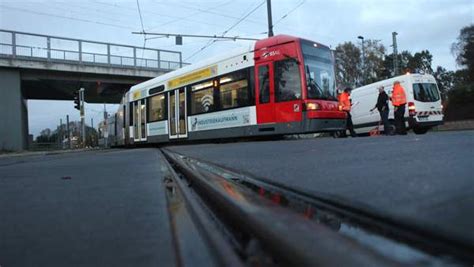 Straßenbahn entgleist in Mahndorf