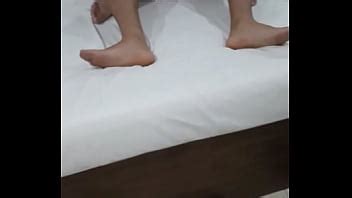 Assis Chaud Sur L Ami Du Cocu XVIDEOS