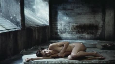 Naked Amanda Ooms In Wilderness