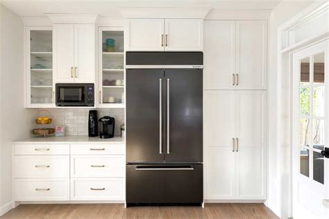 Top 5 Reasons Why You Should Hire a Custom Cabinet Maker