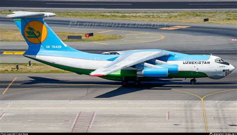 UK 76428 Uzbekistan Airways Ilyushin Il 76TD Photo By Wang Yixuan ID