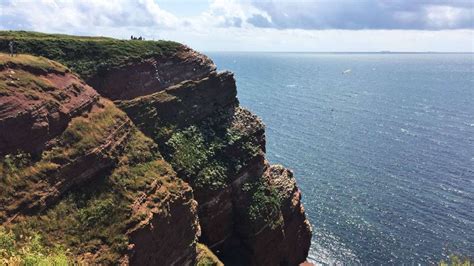 Vor Helgoland Frachter Sto En Zusammen Sechs Menschen Vermisst