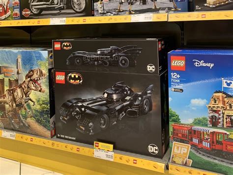 LEGO Batman 1989 Batmobile (76139) Found at Billund Airport LEGO Store ...