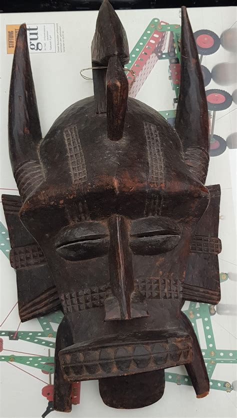 Can you tell me something about this mask? : r/Antiques