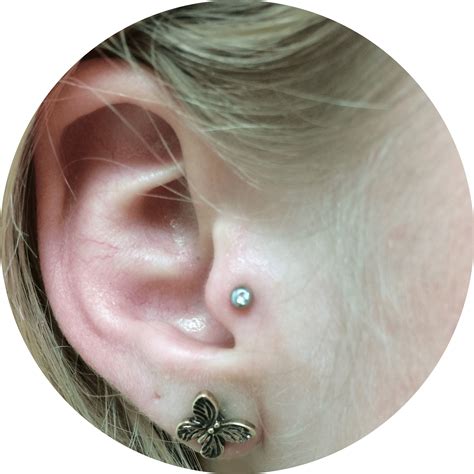 how to unscrew a tragus piercing 8