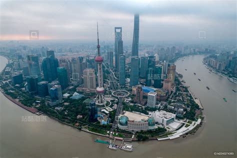 航拍上海陆家嘴黄浦江日出城市风光全景站酷海洛正版图片视频字体音乐素材交易平台站酷旗下品牌