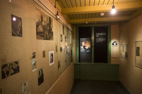 anne frank house museum card  stella bowles blog