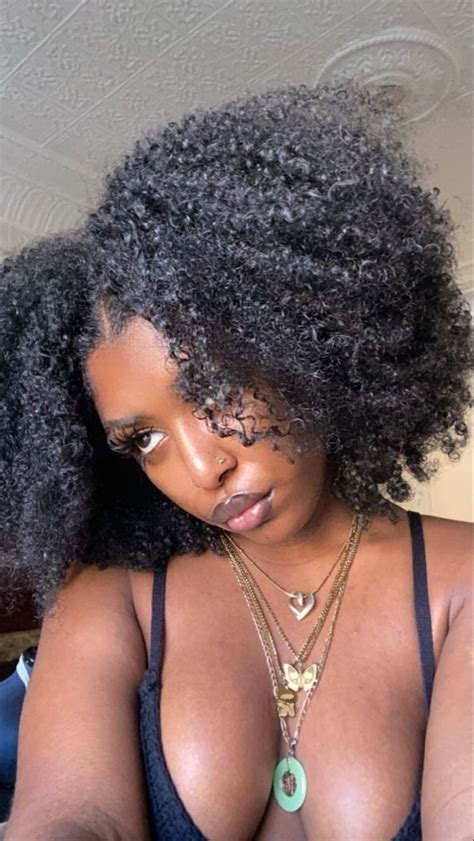 𝐃𝐨𝐬𝐞𝐨𝐟𝐝𝐢𝐨𝐫 Natural Hair Styles Dark Skin Beauty Curly Hair Styles