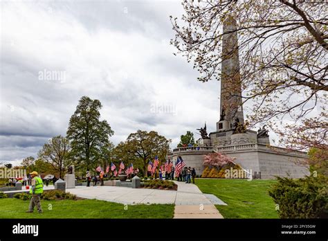 Images from the Abraham Lincoln grave site in Springfield, Illinois,USA ...