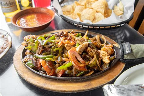 Steak Chicken And Shrimp Fajitas La Zona Rosa Menu La Zona Rosa