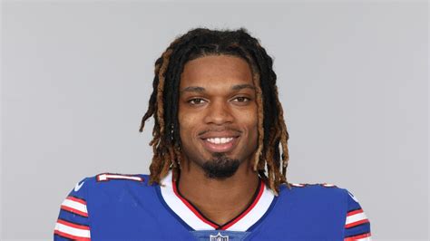 Nfl Players Turn To Prayer After Buffalo Bills Safety Damar Hamlin Suffers Cardiac Arrest During